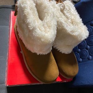 Arizona boots. Only worn twice.